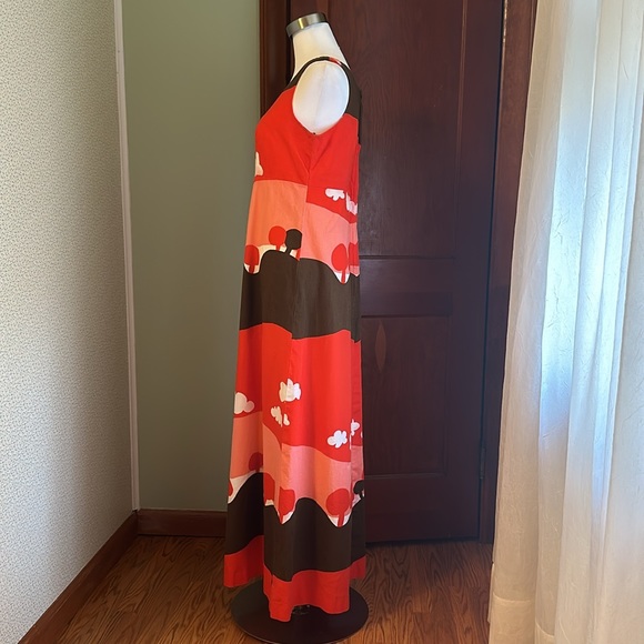 VINTAGE Red and Brown Clouds and Trees Dress, Size 40 (L) - Picture 4 of 7